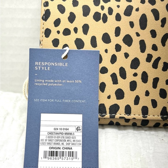 Universal Thread cheetah print Wallet NWT - Picture 4 of 12